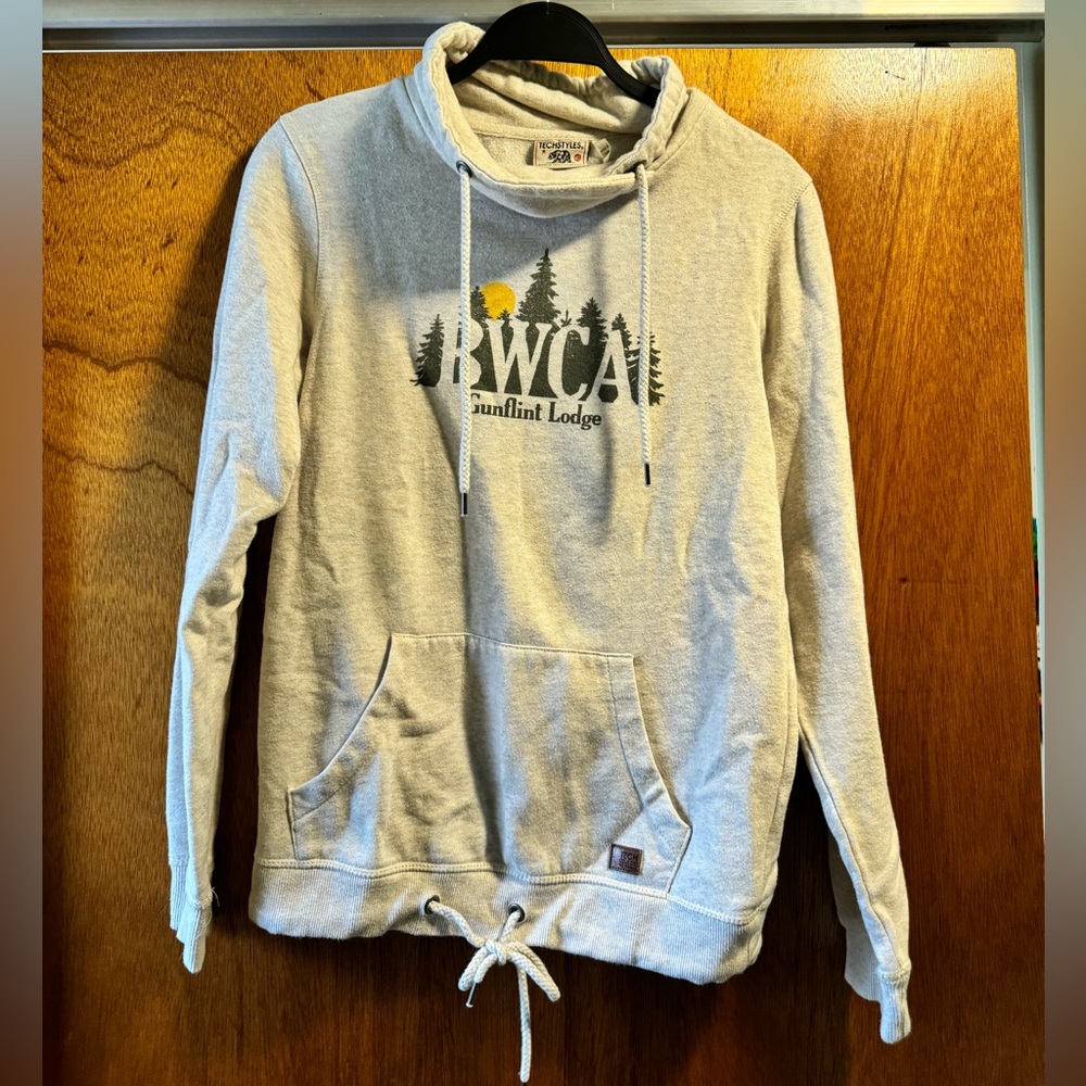 BWCA Gunflint Lodge Tech Styles pullover